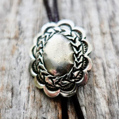 Mini Concha Bolo Tie