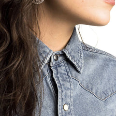 The Wyatt Women's Shirt