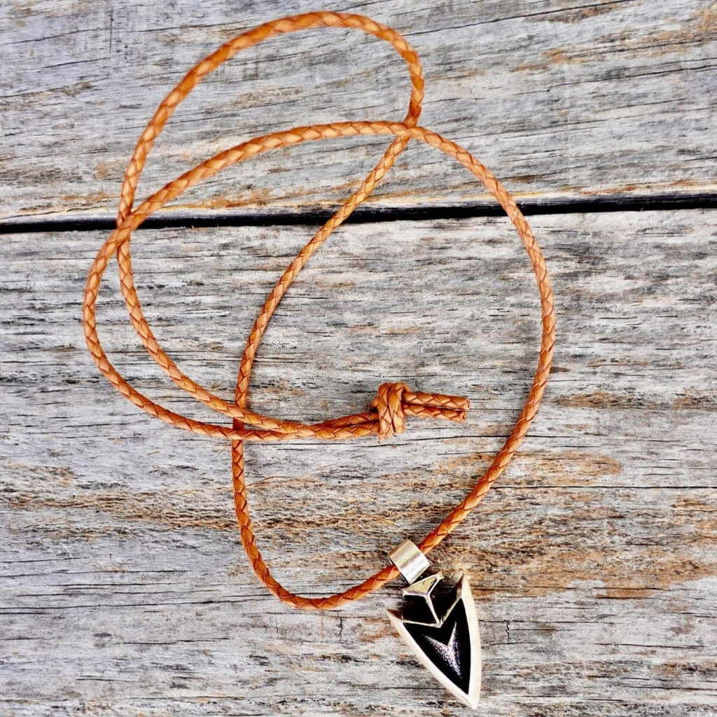 BLACK ARROWHEAD NECKLACE - Unisex Necklace - Navajo - Native American -  Silver Plated - Gift - Crystal - Friendship - Agate - Stone
