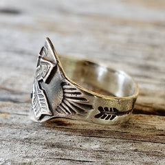 Crossed Arrow Ring Hamdstamped