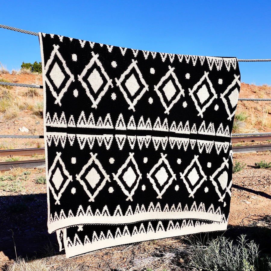 Southwest Throw Blanket Black Diamond Curio